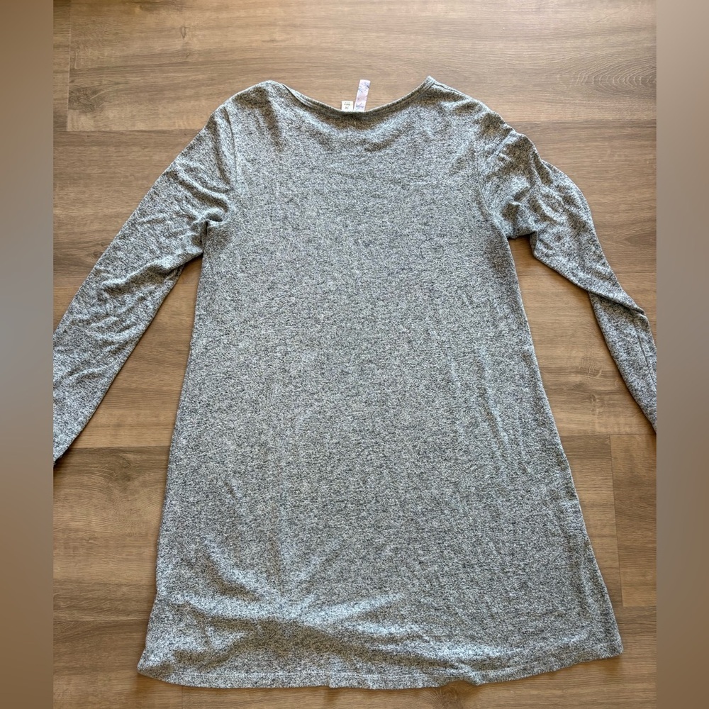 Gray Knotted Sweater Dress - Picture 2 of 5